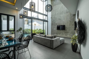 Night Lights - 3BR Villa with Rooftop near Canggu